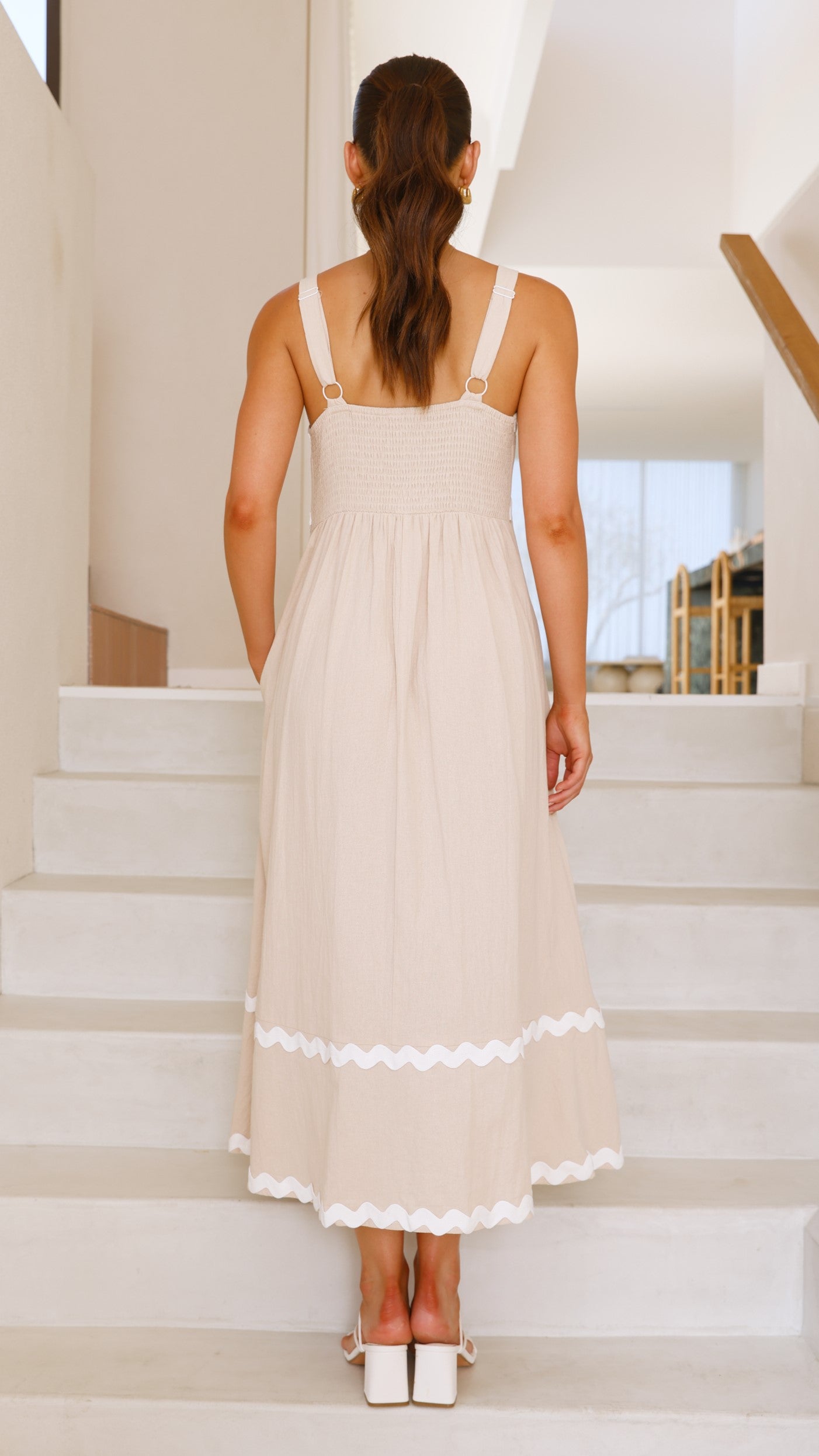 Raelynn Midi Dress - Beige/White